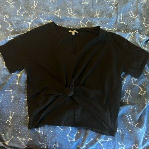 💜 CHARLOTTE RUSSE Black Crop Top